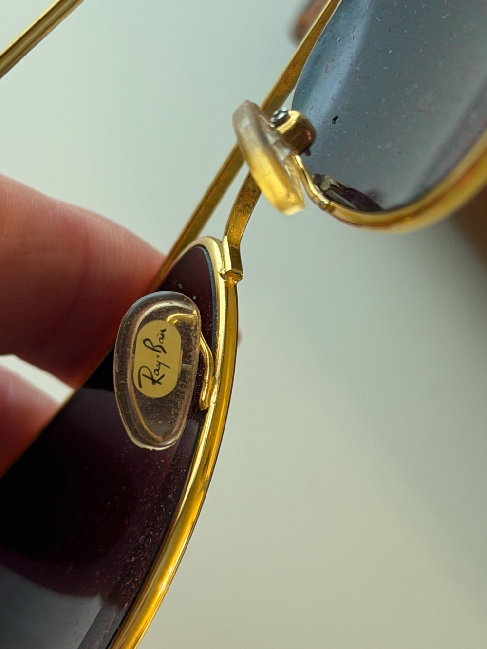 Ray Ban gold mirror aviators - Picture 9 of 9